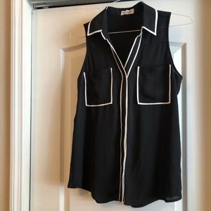 Sleeveless Black and White Work Shirt